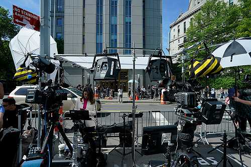 Cassie Ventura Testifies That Diddy Threatned To Harm Her & Kid Cudi