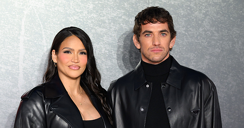 Resurfaced Clip Goes Viral Showing Alex Fine Hugging Cassie After 50-Mile Marathon For Domestic Violence (VIDEO)