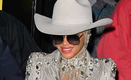 Beyoncé Capitalizes Off 'Cowboy Carter' With 'Leviis Jeans' T-Shirt Collab