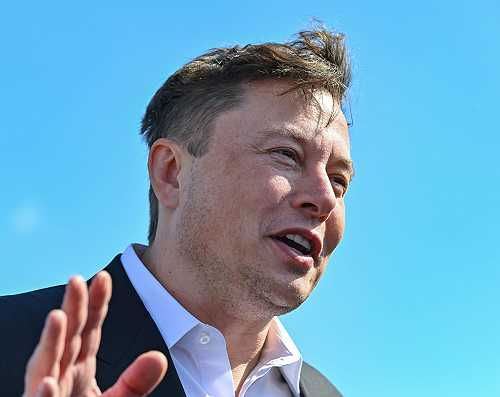 No Exit: Musk Doubles Down on Tesla as CEO, Dials Back Politics · Madam Money®