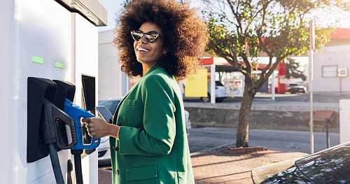 Memorial Day weekend gas prices could be cheapest since 2021