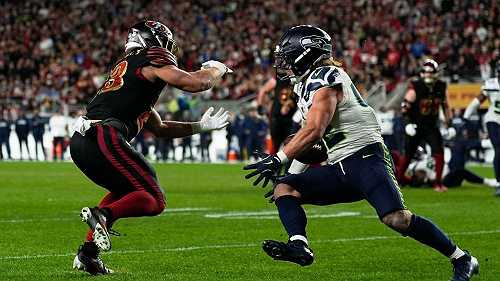 CMC owns key drop, 49ers lament missed chances