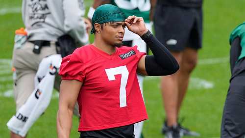 QB Fields believes he 