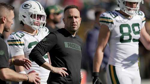 Dolphins hire Packers DC Jeff Hafley as head coach