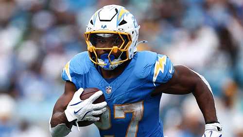 Dobbins joins RB mix with Broncos, sources say