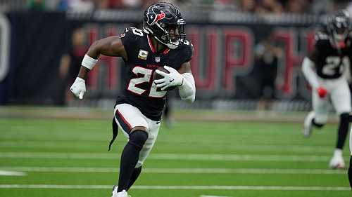 Texans safety Ward facing felony assault charge