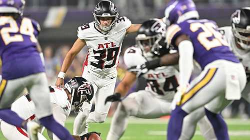 Falcons waive K Romo, sign veteran Gonzalez