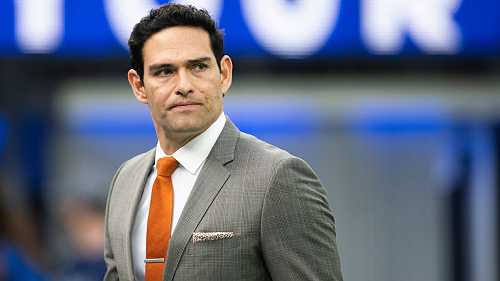 Mark Sanchez won
