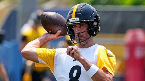 Run-heavy Steelers aim for balance with Rodgers