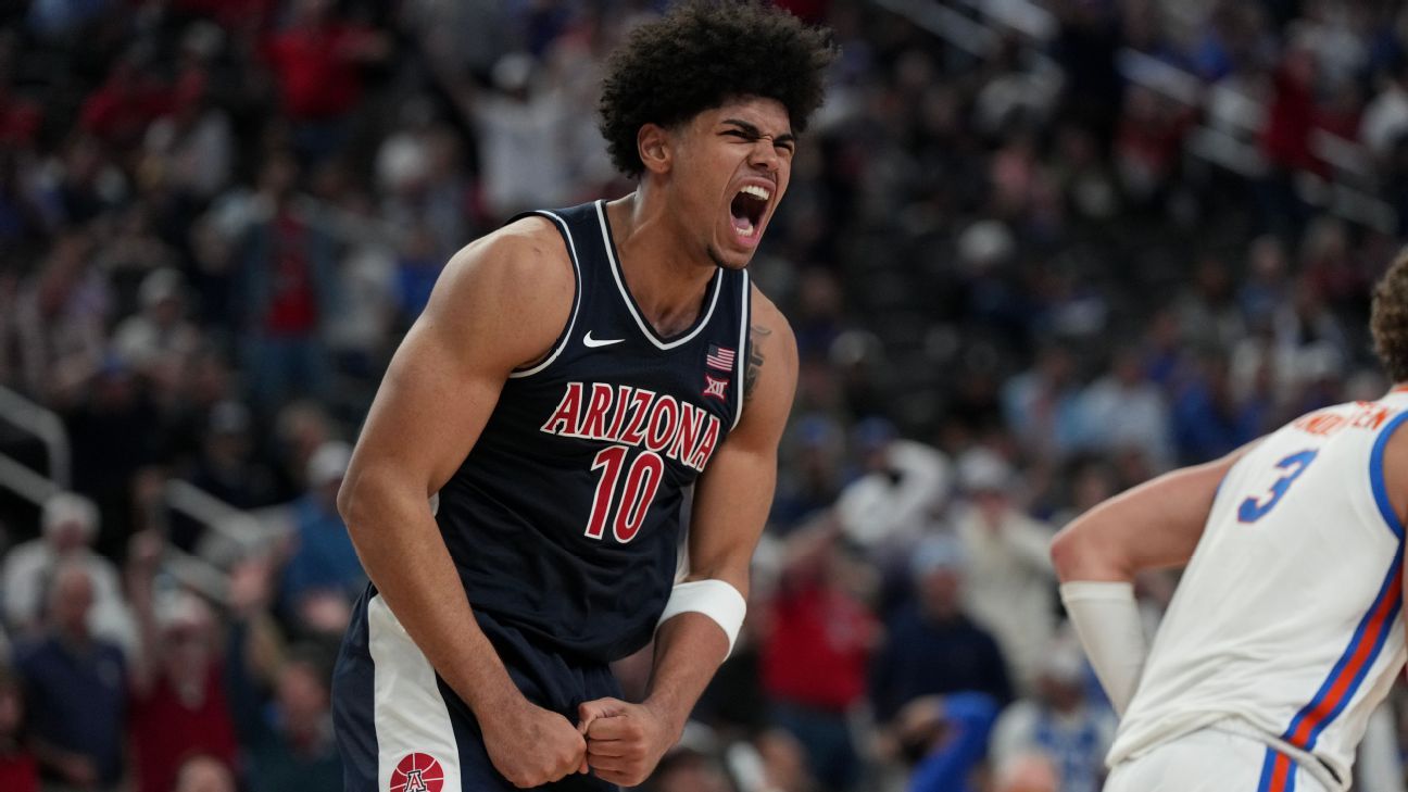 Peat scores 30 in debut, leads Arizona over Florida