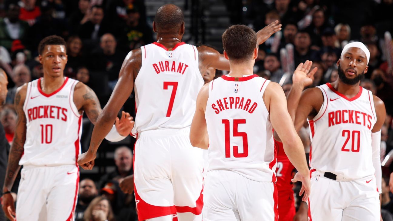 Durant passes Wilt for 7th on career scoring list