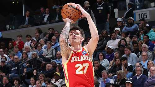 Sources: Trail Blazers acquire Krejci from Hawks for Reath, picks