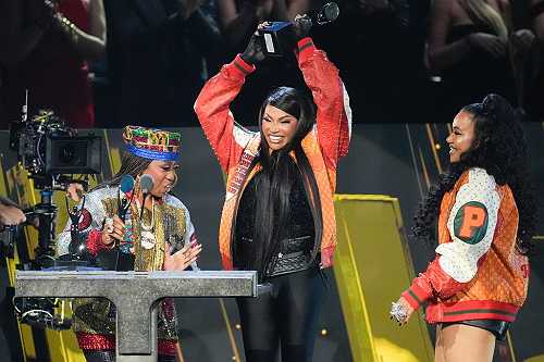 Salt-N-Pepa blaze the stage and Outkast reunites in style at 2025 Rock and Roll Hall of Fame ceremony