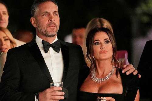 Kyle Richards and Mauricio Umansky Spotted PDA Together