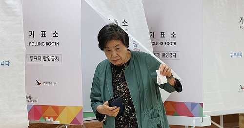 South Koreans vote for new president after Yoon Suk Yeol