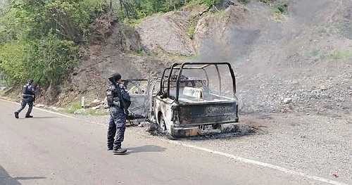 5 police officers dead after being "attacked and ambushed" in Mexico; patrol vehicle set on fire