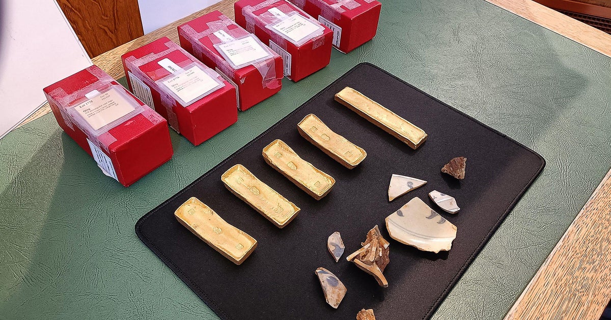 Stolen gold from 18th-century French shipwreck could lead to charges for U.S. novelist and her husband