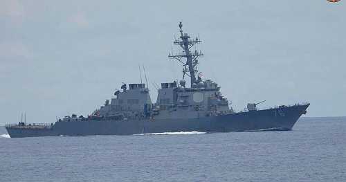 2 U.S. warships deployed to disputed waters after Chinese ships collided