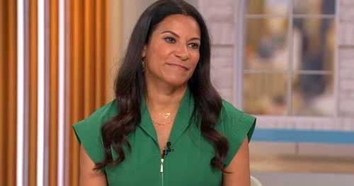 Why experts warn against smartphones before age 13