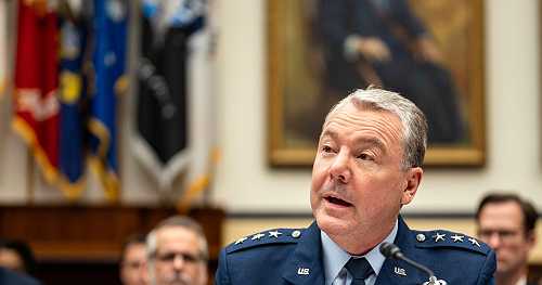 Three-star general Jeffrey Kruse ousted as Defense Intelligence Agency director