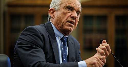 Over 1,000 HHS staffers call on Trump to fire RFK Jr. for "endangering the nation