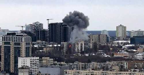 Russia launches massive attack on Kyiv with drones, missiles ahead of Trump-Zelenskyy meeting