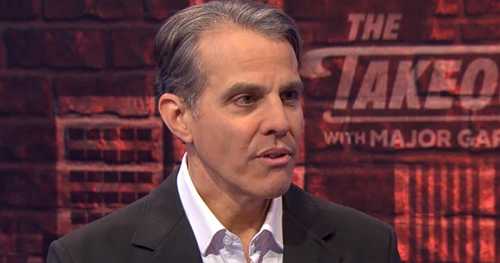 How to outsmart cybercriminals and protect your data, according to a former FBI agent