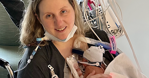 A mom-to-be started screaming in pain on her babymoon. Here