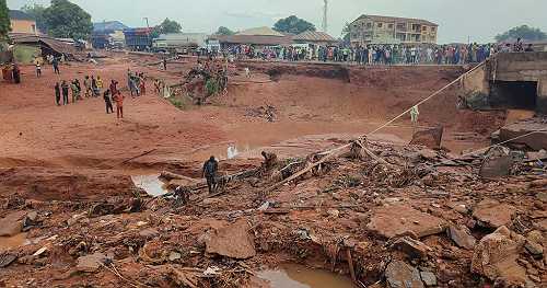 Death toll after floods submerge Nigeria town rises to 151 as thousands displaced