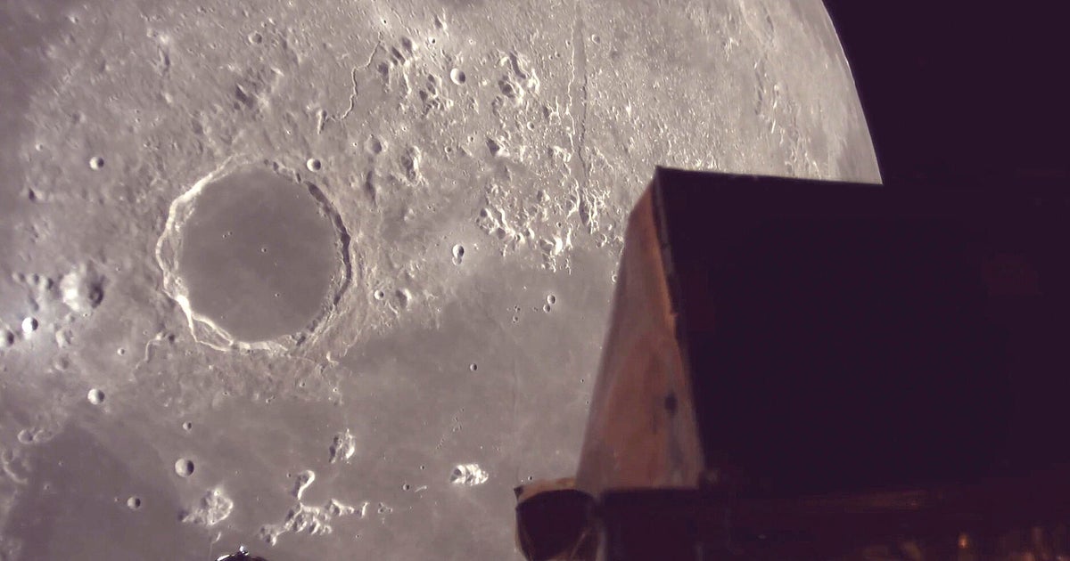 Private Japanese lunar lander closing in on unexplored top of the moon