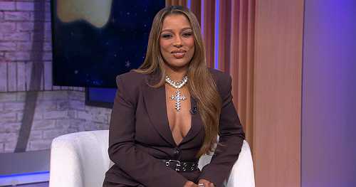 Victoria Monét debuts children