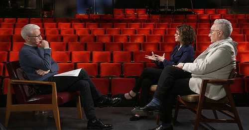 Photos of Nazis enjoying themselves at Auschwitz become subject of a play | 60 Minutes