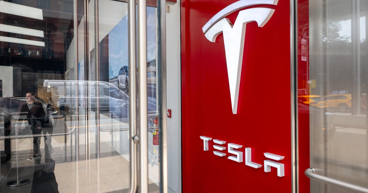 Tesla stock price sinks as Musk and Trump feud over spending bill