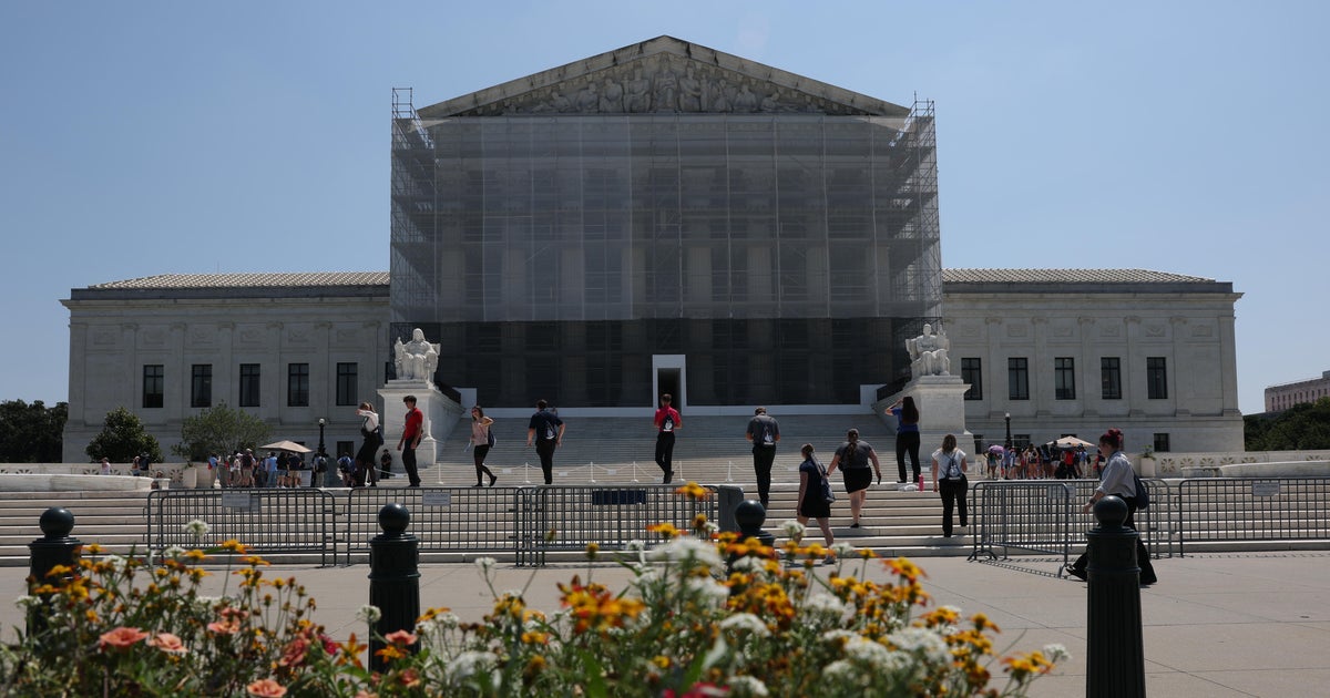 Trump administration asks the Supreme Court to let it move forward with NIH grant cuts