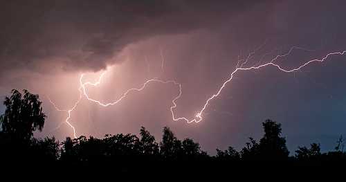 Lightning "megaflash" stretching 515 miles long is recognized as new world record