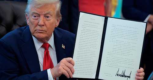 Trump signs executive orders to end cashless bail in D.C., criminalize flag burning