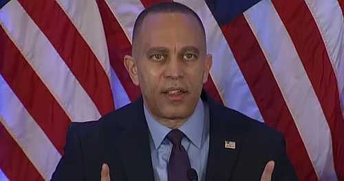 Hakeem Jeffries slams Republican lawmakers during Jan. 6 event to mark five years since Capitol riot