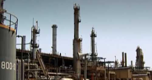 Dow climbs as Trump pushes U.S. oil companies to reenter Venezuela