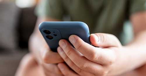 Parents find support in delaying kids