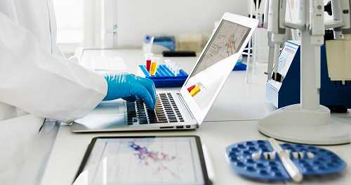 More than 10,000 Ph.D. science experts left U.S. government jobs last year