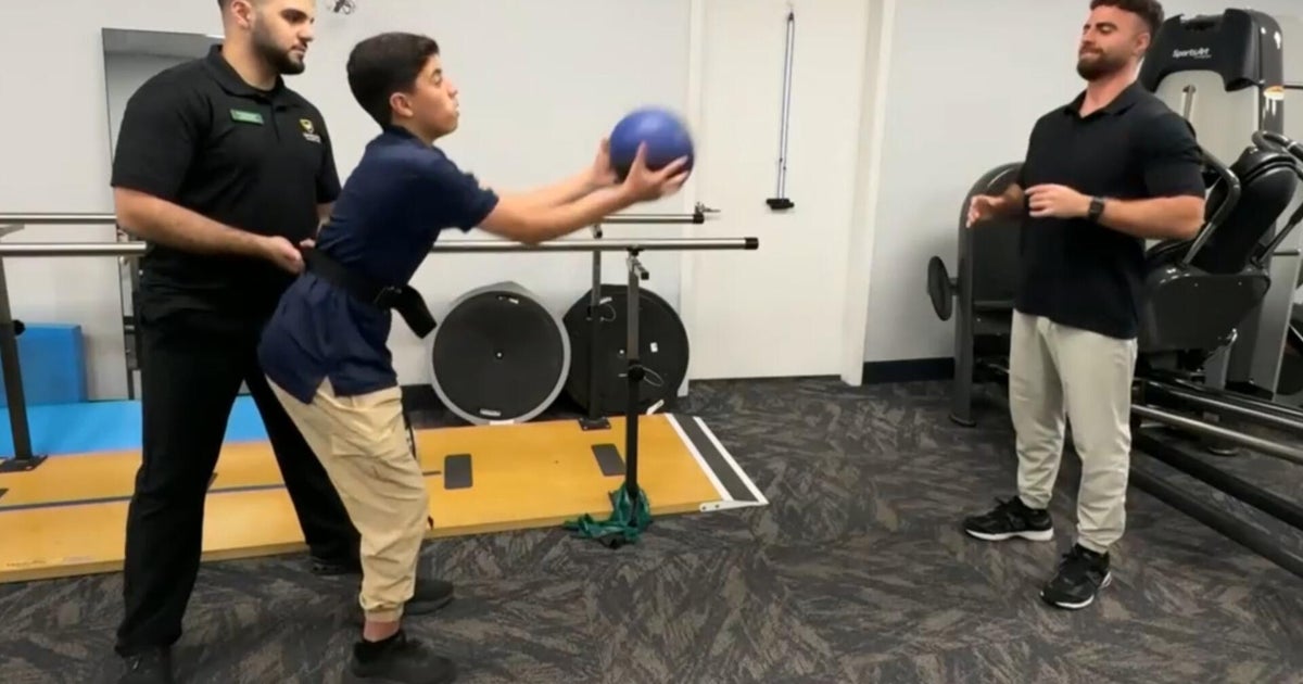 Gaza teen who lost leg in bombing is getting treatment in Detroit