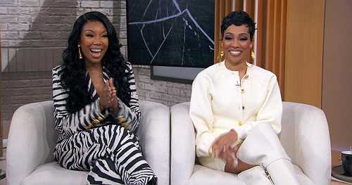 Brandy and Monica reunite for "The Boy Is Mine" tour