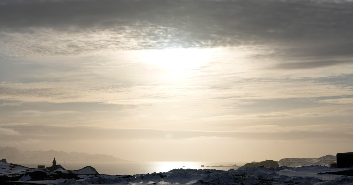 American teen detained in Antarctica while attempting solo flight to 7 continents