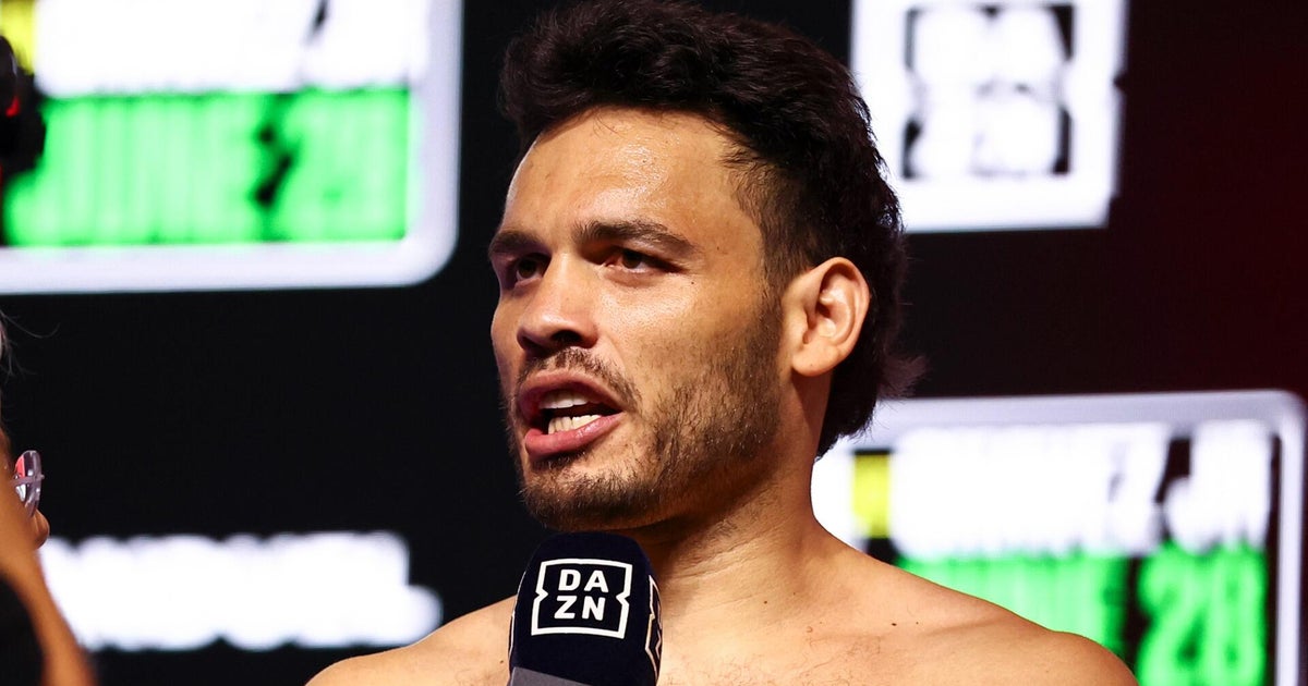 Mexican boxer Julio Cesar Chávez Jr. to be deported after ICE arrest