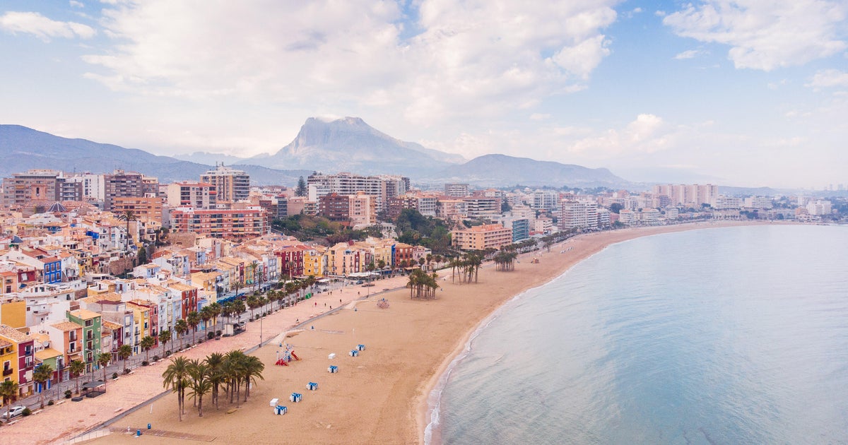 Ex-Ukrainian official reportedly found dead in pool at Spain resort where Russian military defector was killed