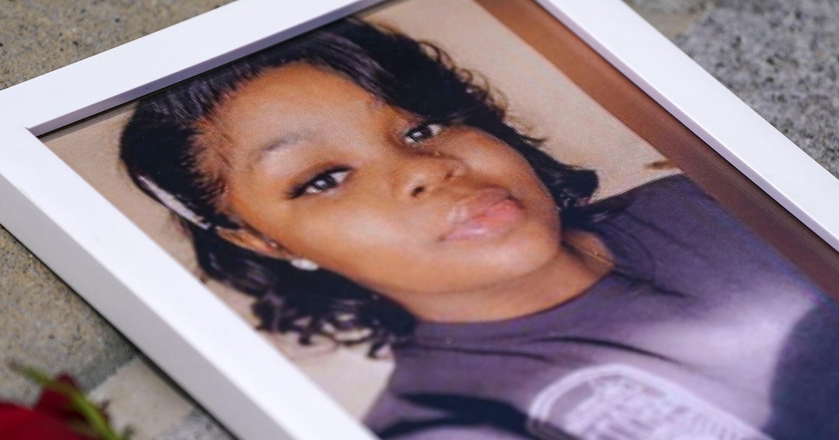 Ex-officer convicted in Breonna Taylor case sentenced to 33 months in prison