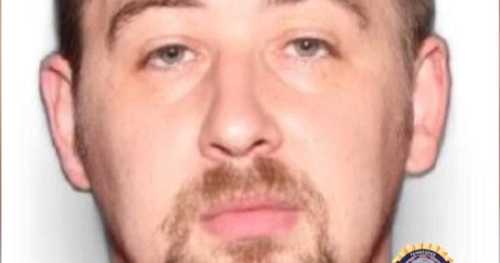 Tennessee manhunt underway for suspect in killings of abandoned baby