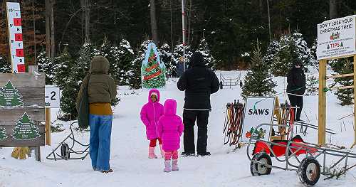 CBS News poll finds spending time with family is what Americans like most about the holidays