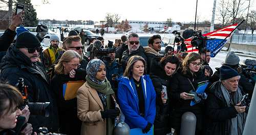 Trump administration again restricts when members of Congress can inspect ICE facilities