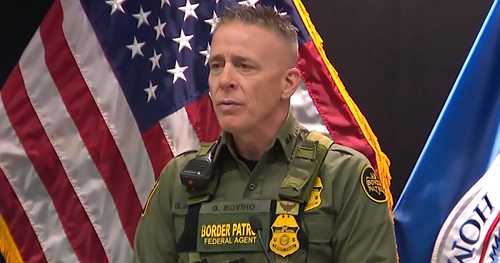 Federal officials double down on Border Patrol actions in deadly Minneapolis shooting